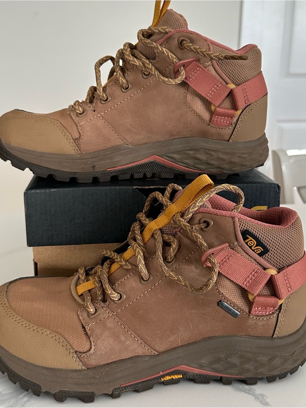 Teva Grandview Goretex Hiker Boots in brown tan and pink